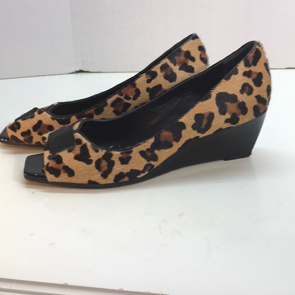 BCBGMaxAzria Leopard Print OpenToe Wedges Size 7 - Picture 3 of 8